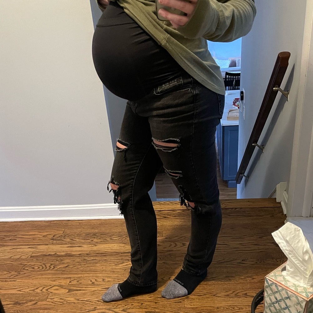 Black distressed maternity jeans. Size 27